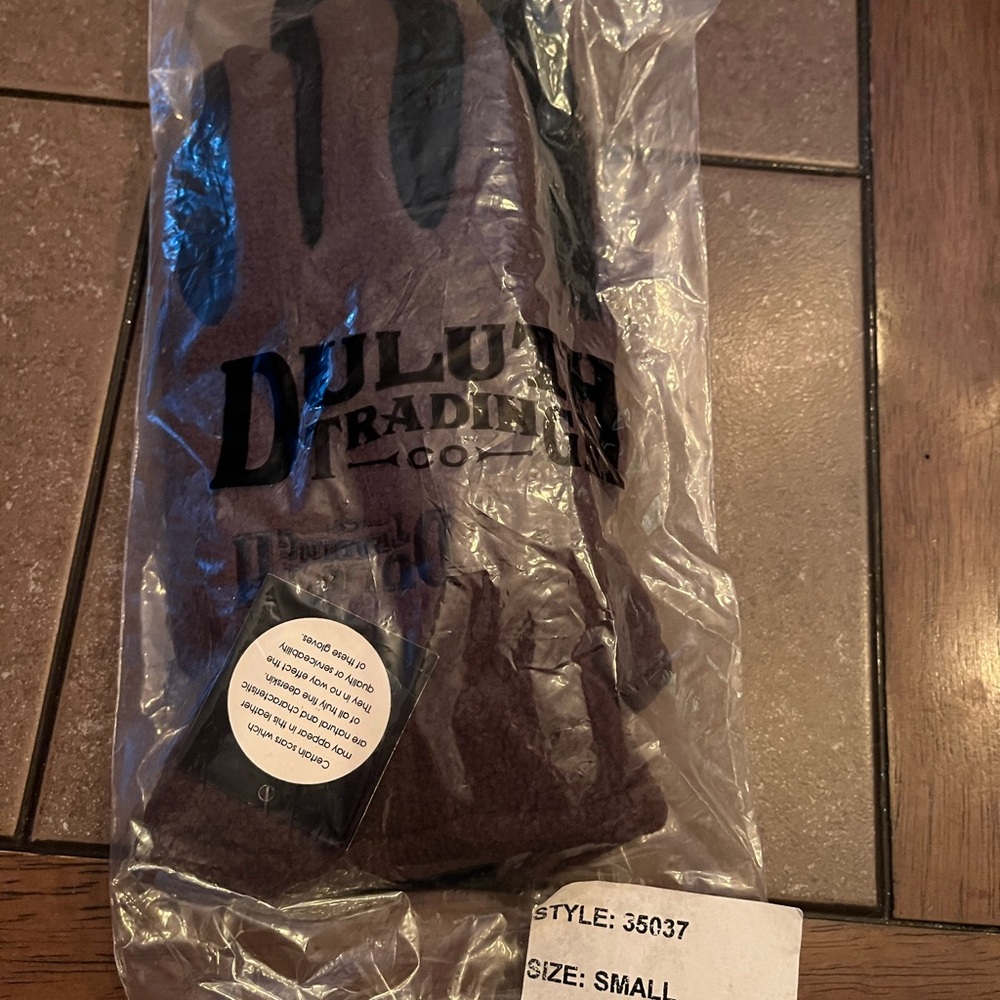 Duluth Trading Co. Dark Brown Gloves